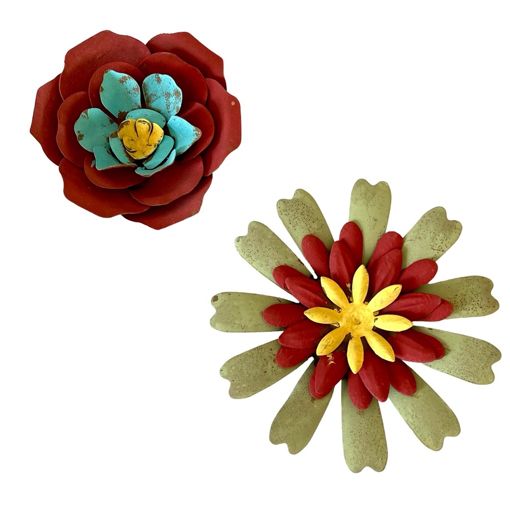 Pair of Large 4-5 Inch Hand Painted Metal 3D Magnetic Flowers